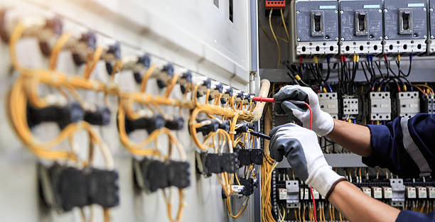 Professional Electrician technician working in Fruitport, MI